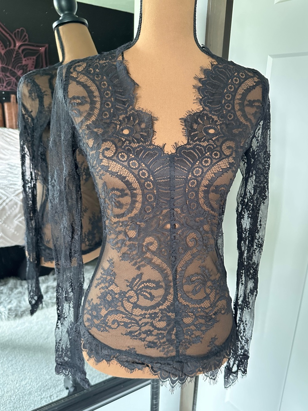 H&M Black Sheer Lace Long Sleeve Top Size 4 / EUR 36 NWT -B